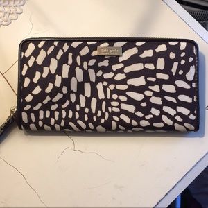 Kate Spade printed wallet